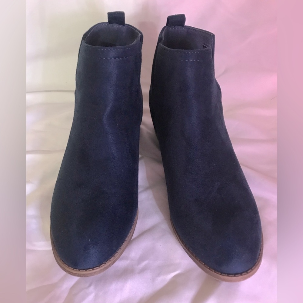 Journee Collection Rimi Women’s Ankle Booties Blue Suede Vegan Size 6.5